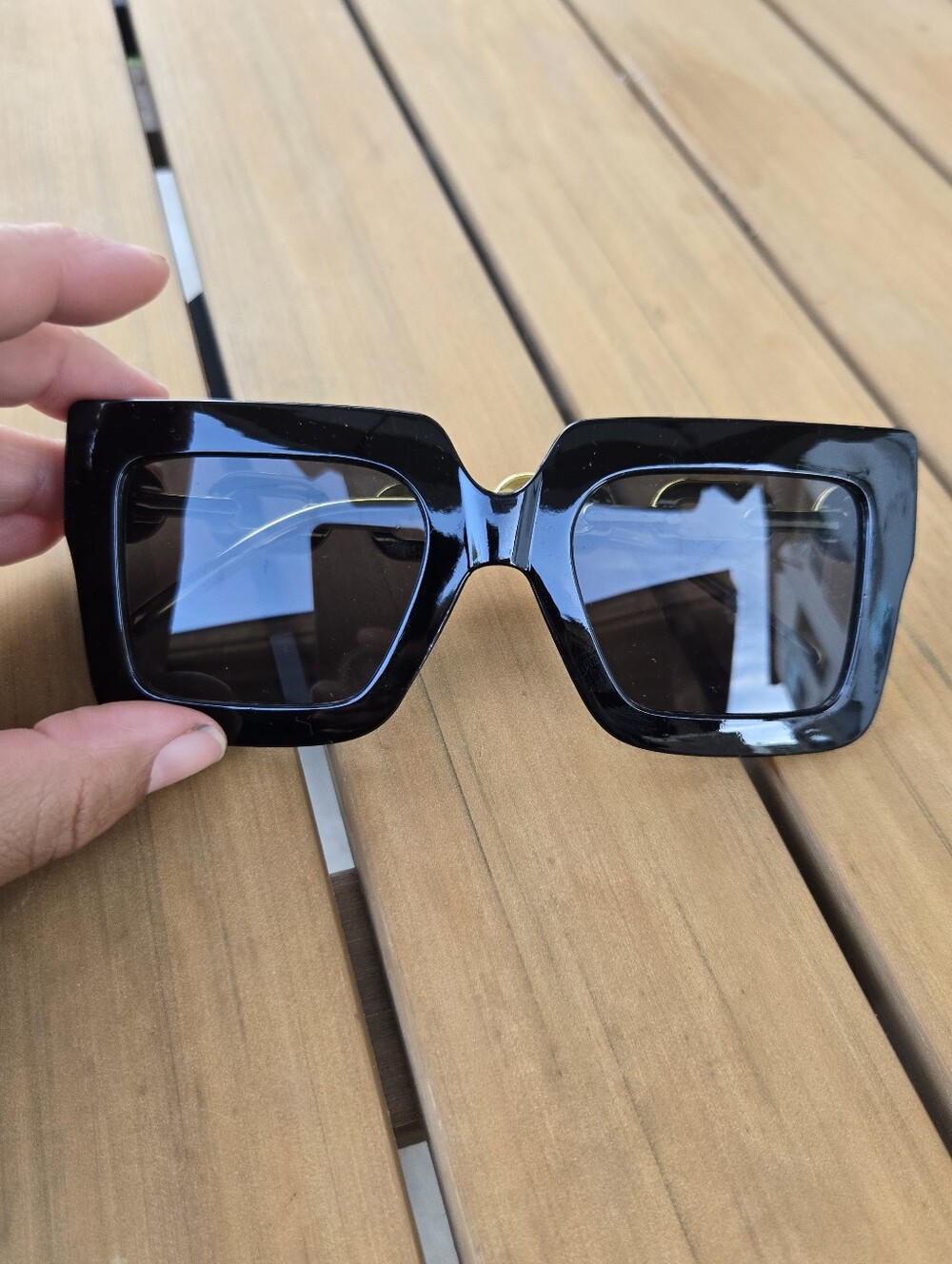 Women's Square Oversized Lens Fashion Sunglasses - Picture 7 of 8
